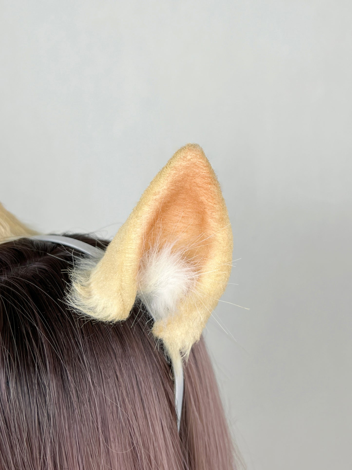 Arknights - Mlynar Faux Fur Animal Ears Kemonomimi