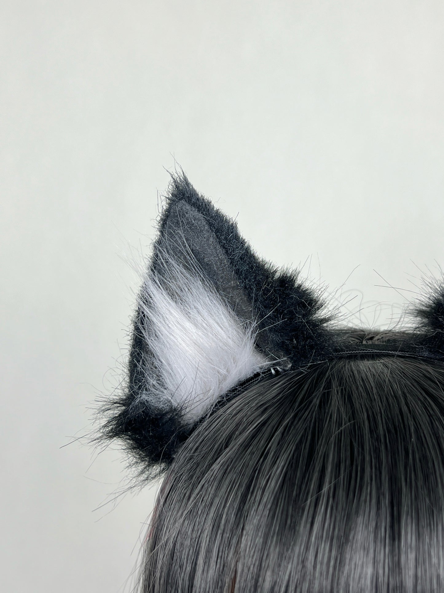 Arknights - Texas the Omertosa (Wingbreaker) Faux Fur Animal Ears Kemonomimi