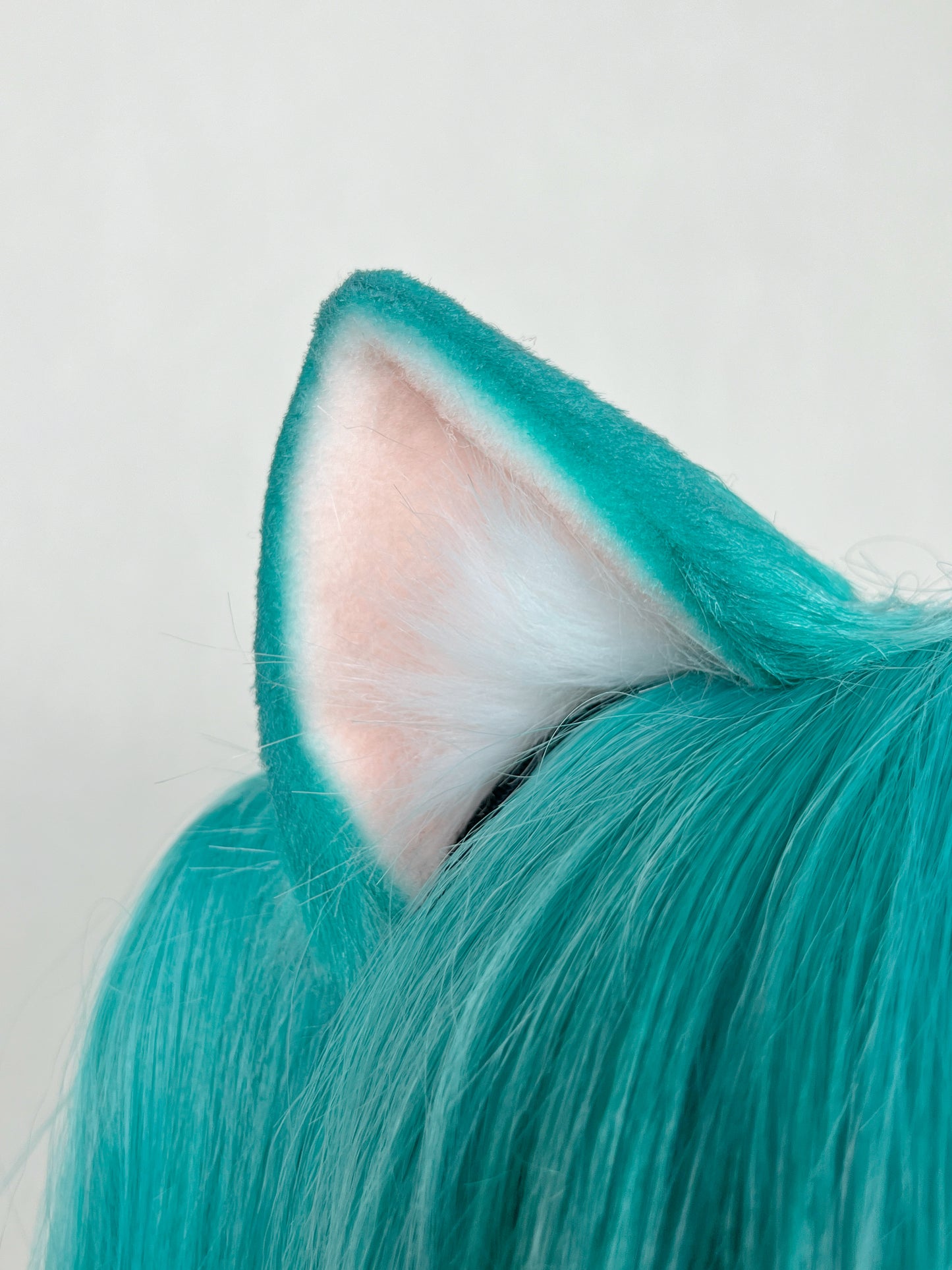 VOCALOID - Hatsune Miku Cat Girl Faux Fur Animal Ears Kemonomimi (Light Green Version)